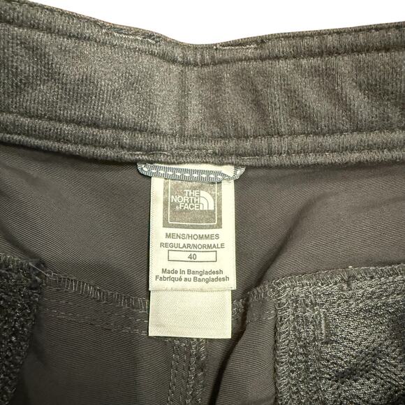 North Face Men’s dark gray pants, water resistant/proof, Size 40 - Picture 3 of 5